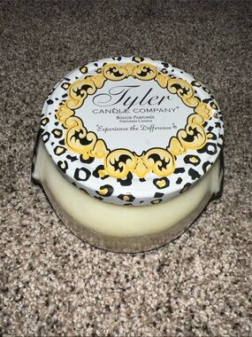 Tyler Candle Company Diva Scented Candle - New-22 oz